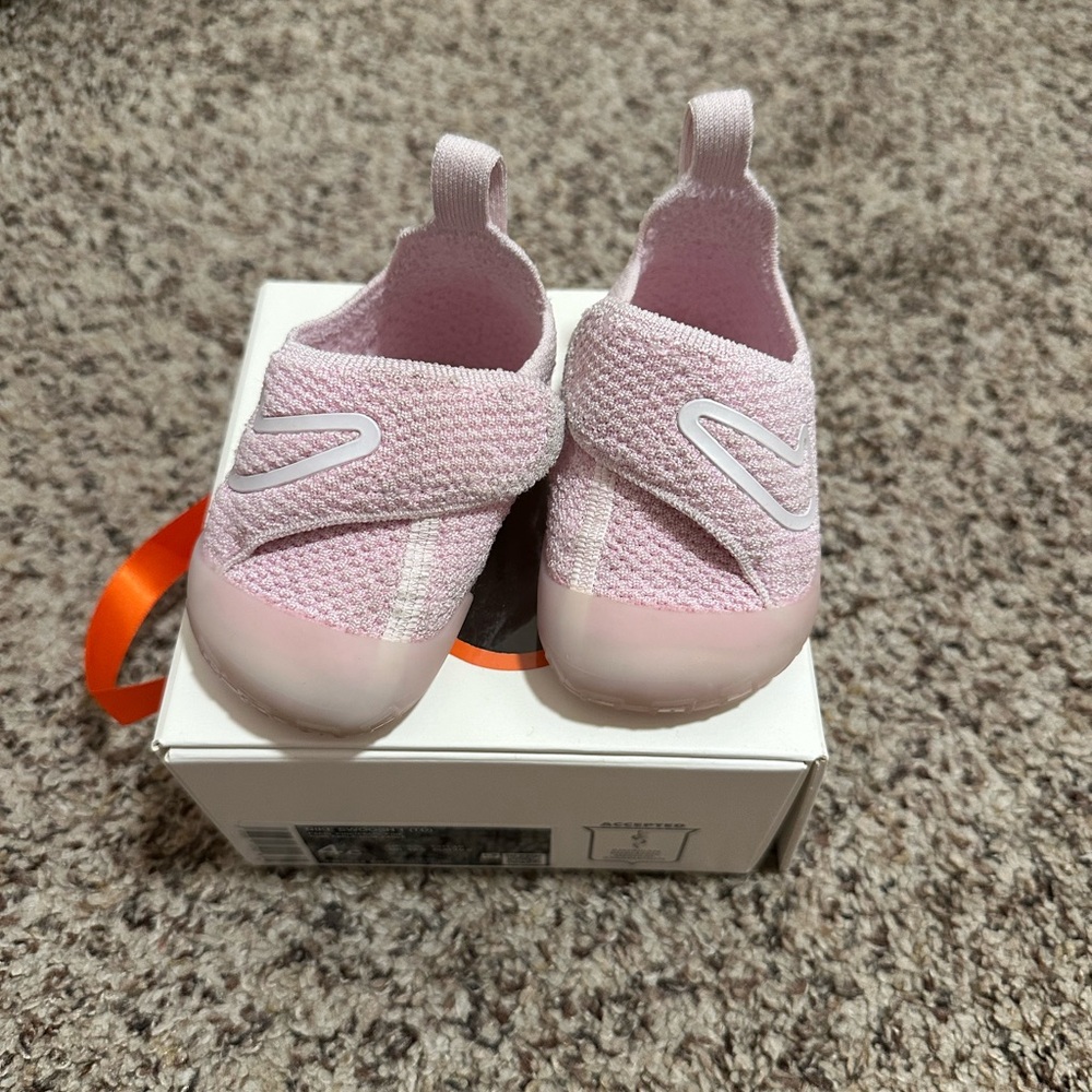 Nike Pink Baby Walker Shoes - size 4c